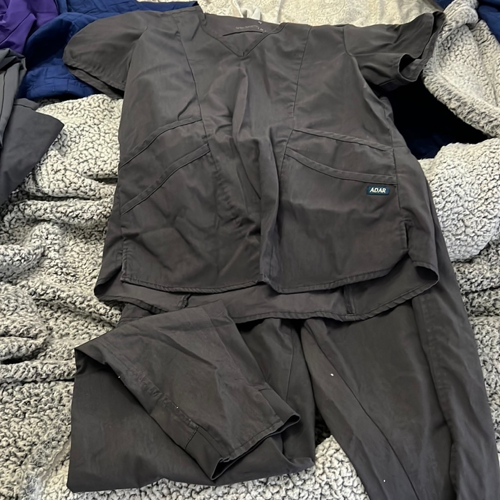 Scrub set size medium top and bottom joggers